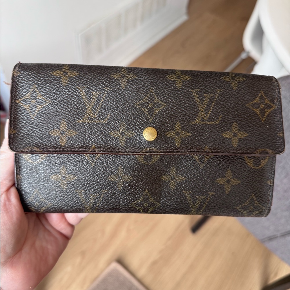 Authentic Louis Vuitton Monogram Leather Long Signature Wallet